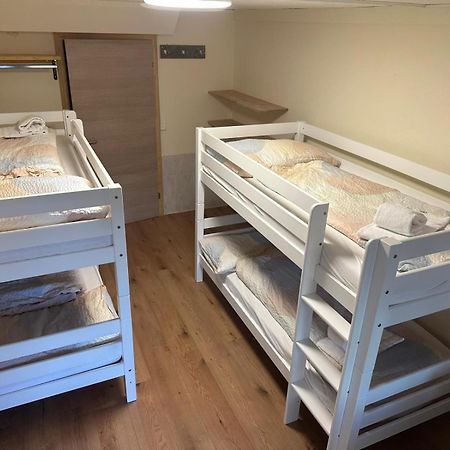 Hostel By Grischalodge Парпан Екстериор снимка
