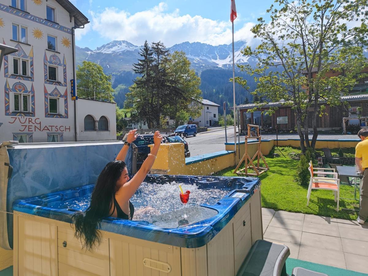 Hostel By Grischalodge Парпан Екстериор снимка